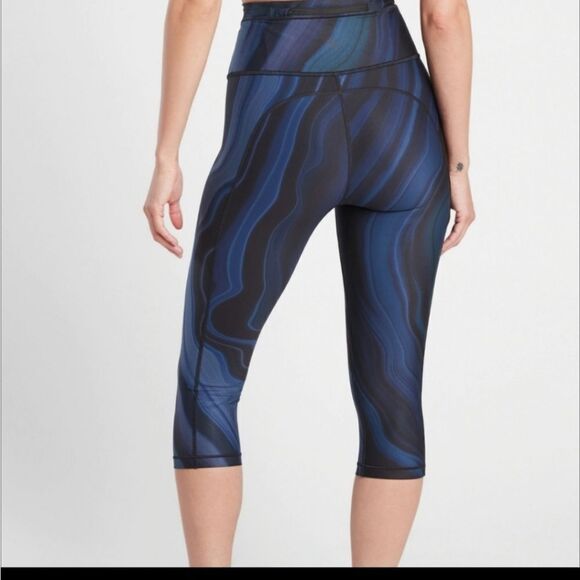Athleta Accelerate Geode Legging - Picture 2 of 12